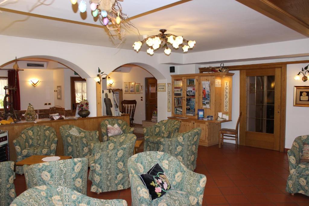 Hotel Rosalpina Soraga Buitenkant foto