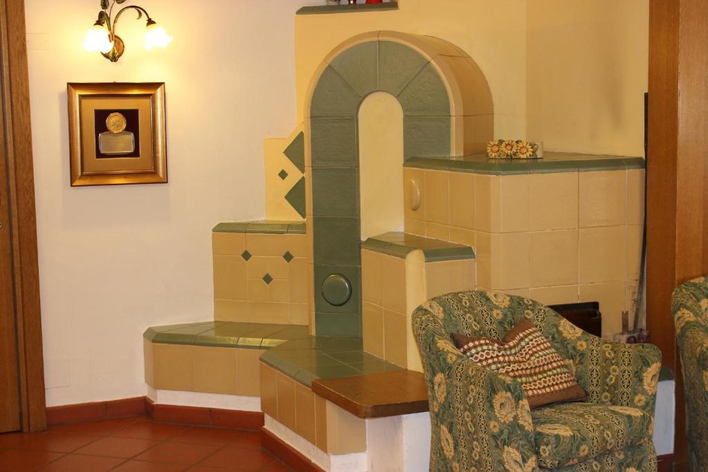 Hotel Rosalpina Soraga Buitenkant foto